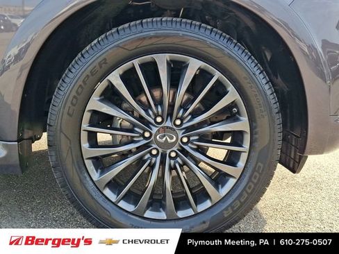 Used 2023 INFINITI QX80 Sensory w/ All-Season Package AWD/4WD image 10