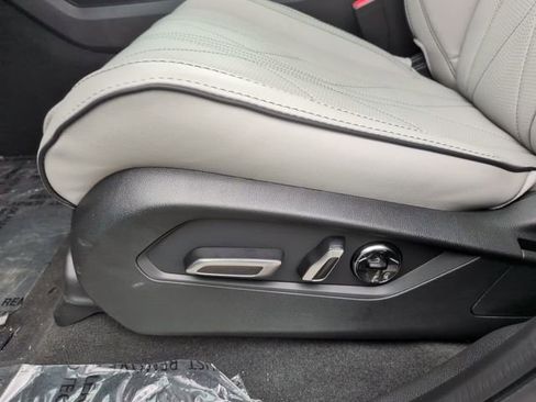 New 2026 Acura MDX w/ Advance Package image 17