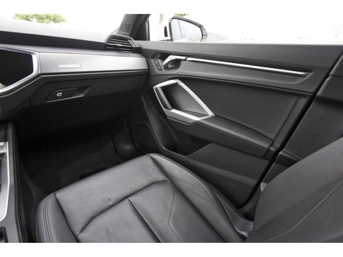 Used 2025 Audi Q3 2.0T Premium AWD/4WD image 13