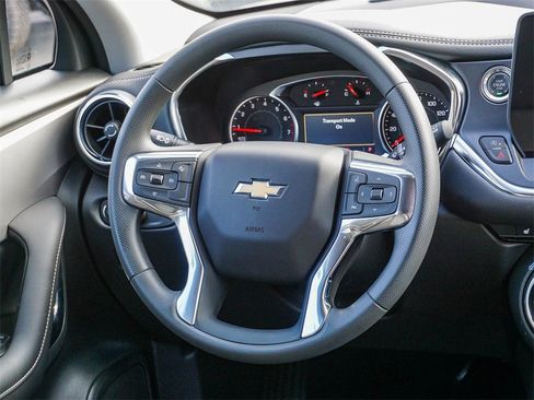 New 2026 Chevrolet Blazer LT image 18