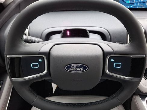 New 2025 Ford Expedition Active AWD/4WD image 17