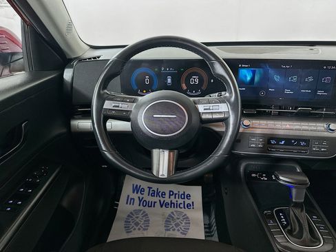 Certified 2025 Hyundai Kona SEL AWD/4WD image 20