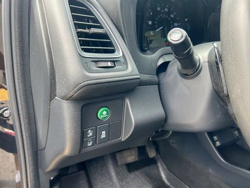 Used 2022 Honda HR-V EX image 13