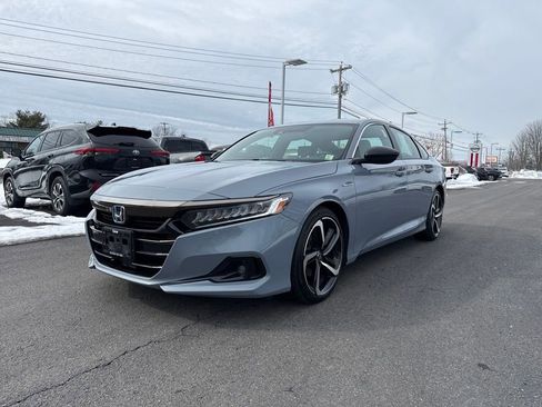 Used 2022 Honda Accord Sport image 3
