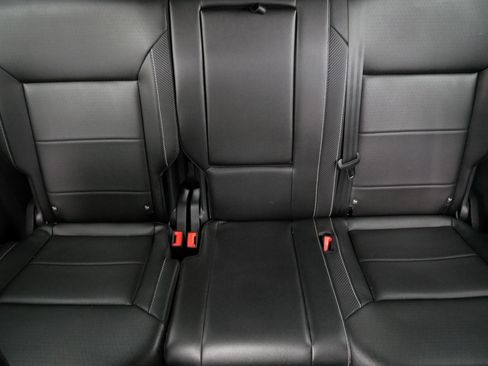 Certified 2023 Volkswagen Atlas Cross Sport SE w/ Panoramic Sunroof Package AWD/4WD image 13