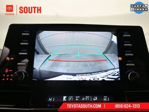 Used 2023 Toyota Sienna XLE image 20