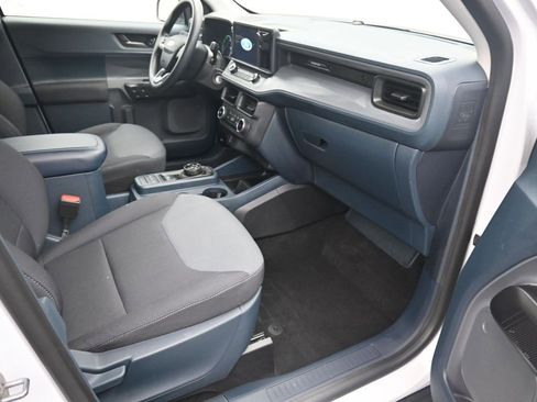 Used 2024 Ford Maverick XL image 21