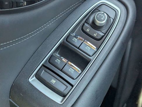 Used 2021 Subaru Outback Limited image 25