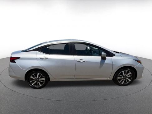 Used 2025 Nissan Versa SV FWD image 16