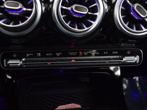 Certified 2025 Mercedes-Benz CLA 250 4MATIC image 27