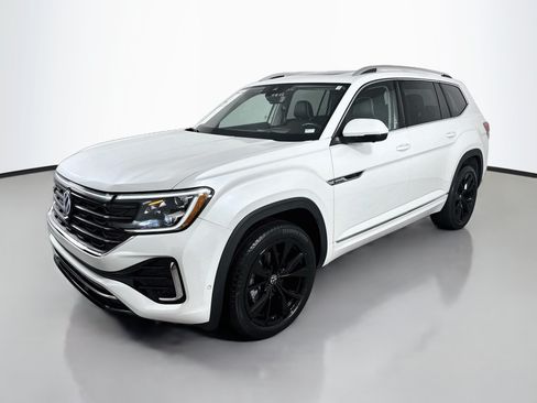 Used 2024 Volkswagen Atlas SEL Premium R-Line AWD/4WD image 3