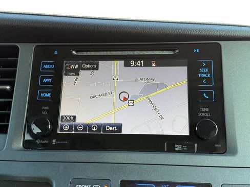 Used 2015 Toyota Sienna XLE w/ XLE Navigation Package image 16