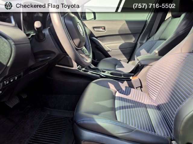 Used 2024 Toyota Corolla Cross AWD Hybrid w/ Convenience Package image 14