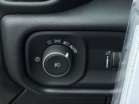 New 2026 RAM 3500 Tradesman w/ Chrome Appearance Group AWD/4WD image 34