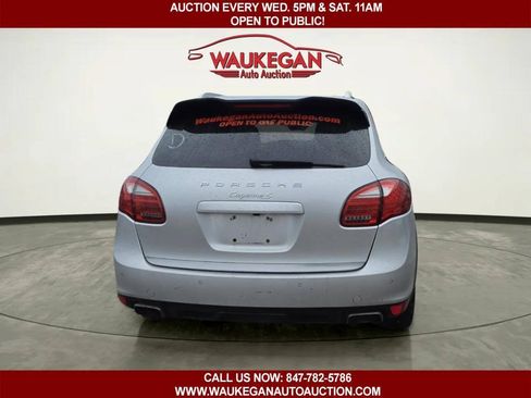 Used 2011 Porsche Cayenne S AWD/4WD image 5