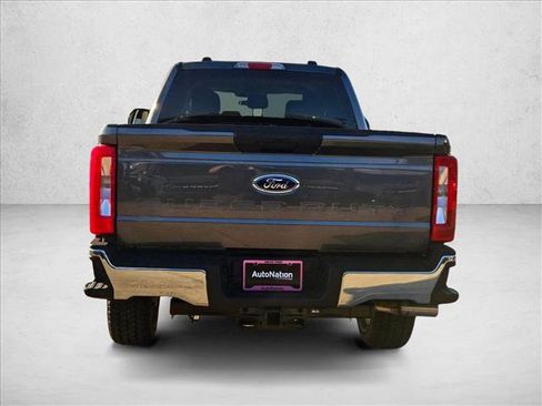 New 2026 Ford F250 XLT w/ FX4 Off-Road Package image 8