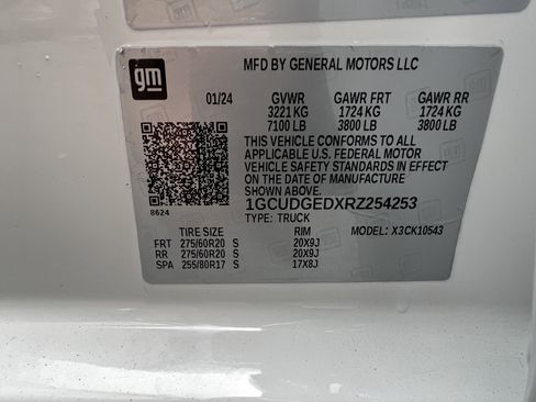 Used 2024 Chevrolet Silverado 1500 LTZ w/ Technology Package image 52