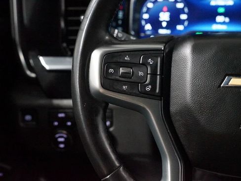 Used 2023 Chevrolet Silverado 1500 LT AWD/4WD image 15