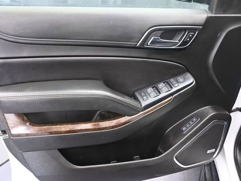 Used 2018 Chevrolet Tahoe LT w/ Luxury Package AWD/4WD image 28