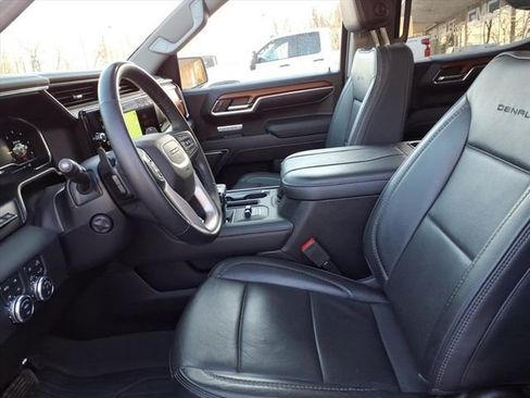 Used 2023 GMC Sierra 1500 Denali w/ Denali Reserve Package image 5