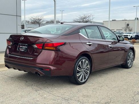 Used 2023 Nissan Altima 2.5 SL image 3