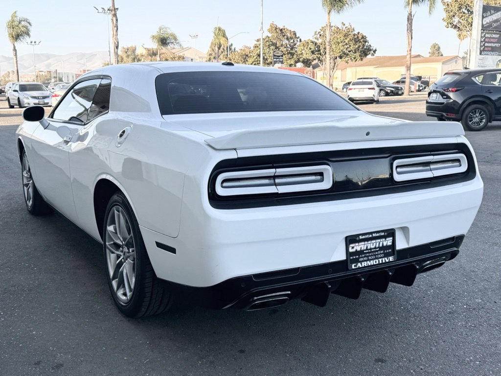 Used 2016 Dodge Challenger SXT w/ Super Sport Group (SS/T) RWD image 6