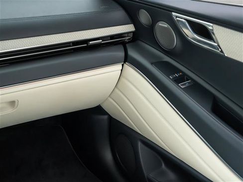 New 2026 Genesis GV80 3.5T Prestige image 25