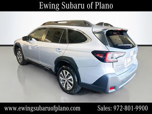 Used 2025 Subaru Outback Premium AWD/4WD image 5