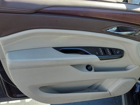Used 2015 Cadillac SRX Luxury w/ Driver Awareness Package image 21