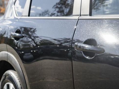 Used 2022 Nissan Rogue SV w/ SV Premium Package image 13