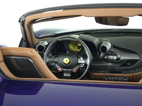 Certified 2023 Ferrari F8 Tributo RWD image 38