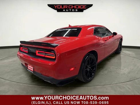 Used 2018 Dodge Challenger SXT Plus RWD image 7