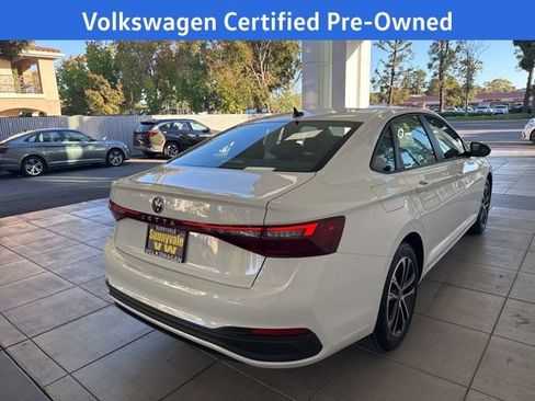 Certified 2025 Volkswagen Jetta Sport image 5