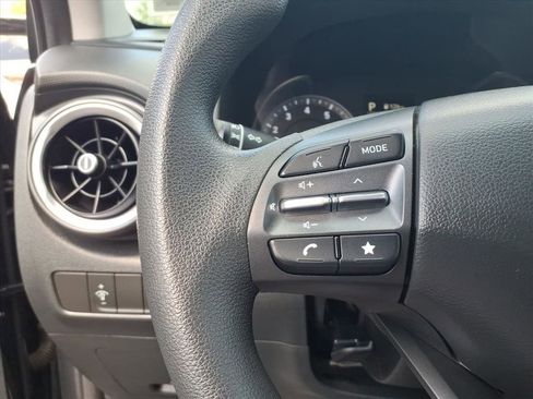 Used 2022 Hyundai Kona SEL image 9