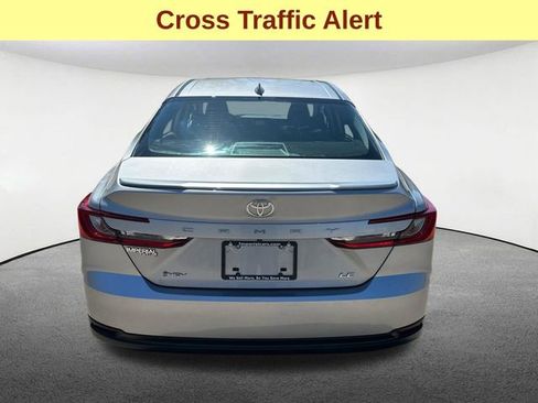 Used 2025 Toyota Camry LE w/ Convenience Package FWD image 9