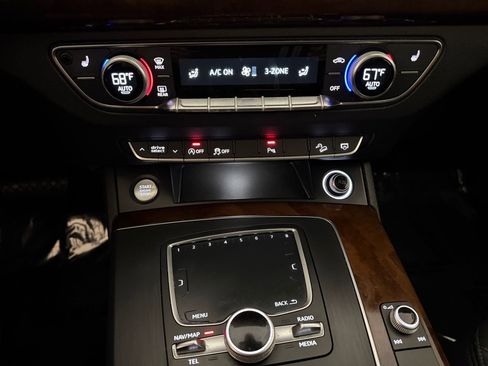 Used 2018 Audi Q5 2.0T Premium Plus w/ Premium Plus Package AWD/4WD image 19