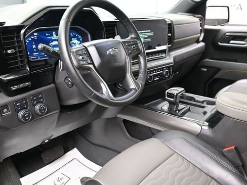 Used 2024 Chevrolet Silverado 1500 ZR2 w/ Technology Package image 14