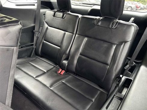 Certified 2024 Ford Explorer Limited image 21