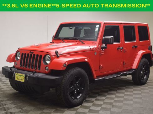 Used 2015 Jeep Wrangler Unlimited Sahara image 3