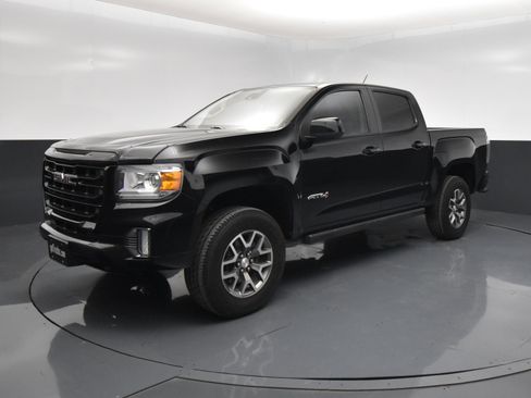 Used 2022 GMC Canyon AT4 w/ Driver Alert Package AWD/4WD image 2