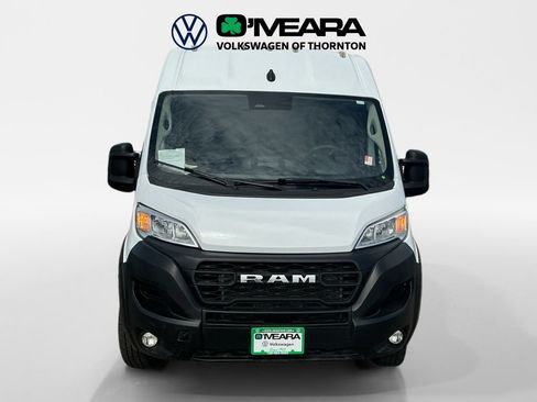 Used 2024 RAM ProMaster 2500 w/ Convenience Group FWD image 8