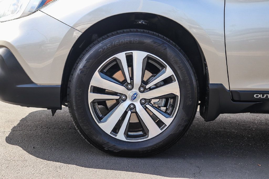 Used 2019 Subaru Outback 2.5i Limited w/ Popular Package #2 AWD/4WD image 12