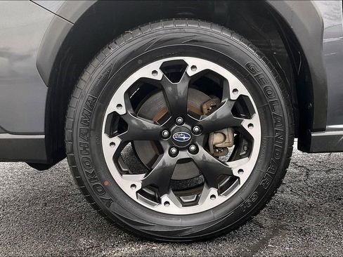 Certified 2023 Subaru Crosstrek 2.0i image 10