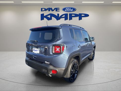 Used 2021 Jeep Renegade Latitude AWD/4WD image 7