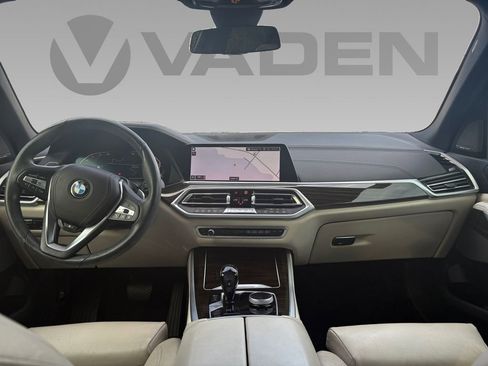 Used 2021 BMW X5 xDrive40i w/ Premium Package image 2
