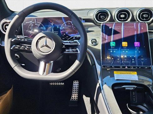 New 2025 Mercedes-Benz GLC 300 image 13