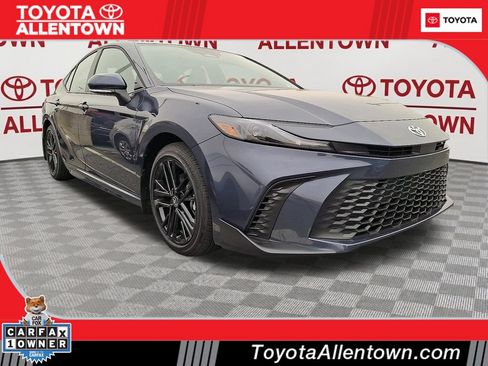 Used 2026 Toyota Camry SE w/ Convenience Package FWD image 1