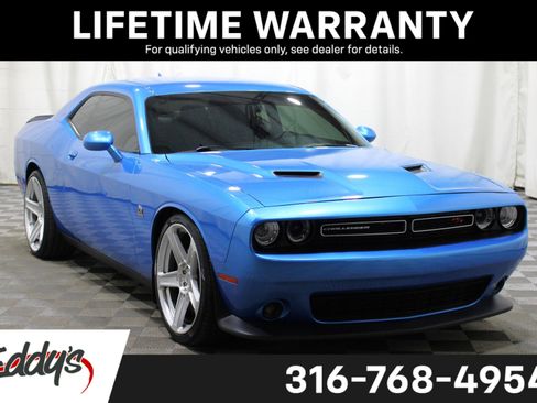 Used 2015 Dodge Challenger R/T Scat Pack image 1
