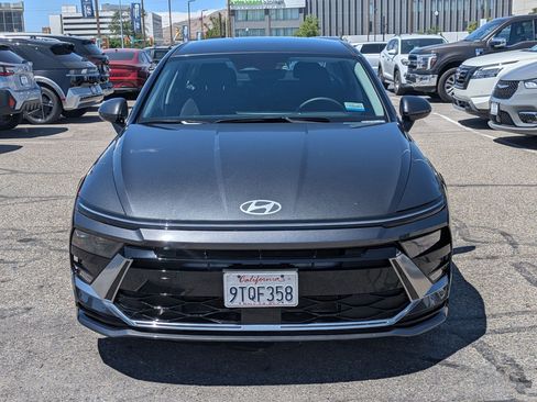 Used 2025 Hyundai Sonata SEL FWD image 11