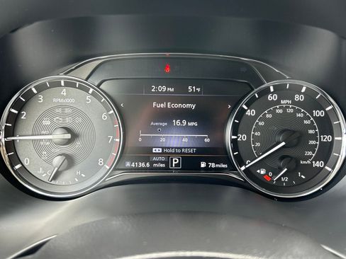 Used 2024 INFINITI QX80 Luxe image 12